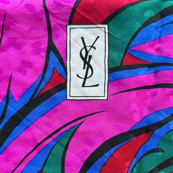 YSL Maximalist Vintage Large Square Silk Scarf with Bird in Flight - Minor Flaws - Picture 4 of 12